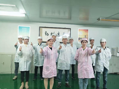 世邦塑膠-欣謙合照